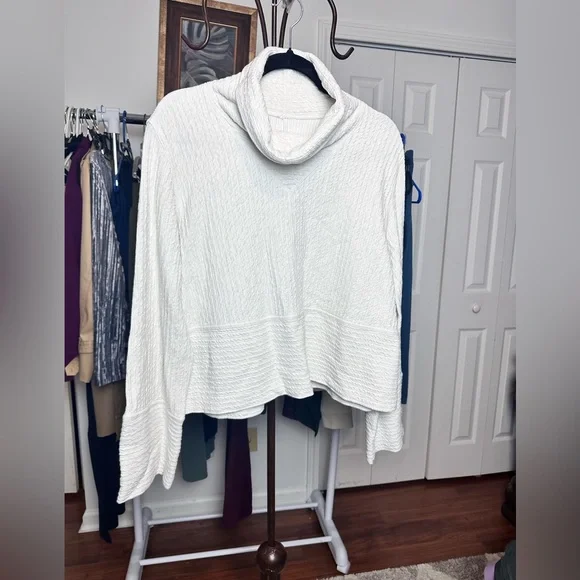 LULULEMON RETREAT YOURSELF PULLOVER SWEATER TOP SIZE 4 ❌OVERSIZED - Picture 6 of 10